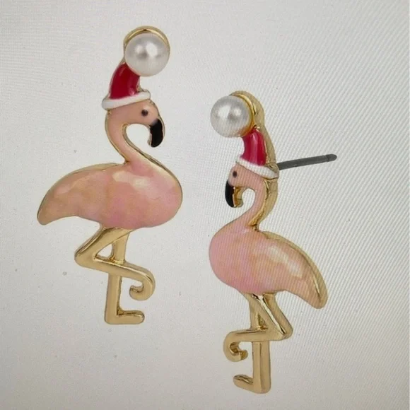 BETSEY JOHNSON Santa Claus Hat Pink Christmas Flamingos Dangle Drop Earrings NWT - Picture 6 of 7